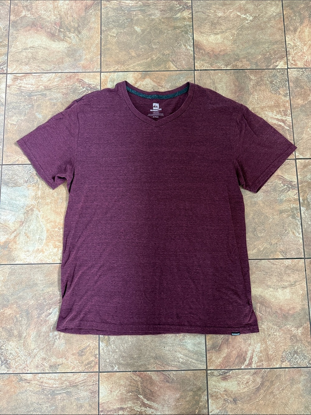 Quiksilver Men's Short-Sleeve V-Neck Tee in Deep Wine